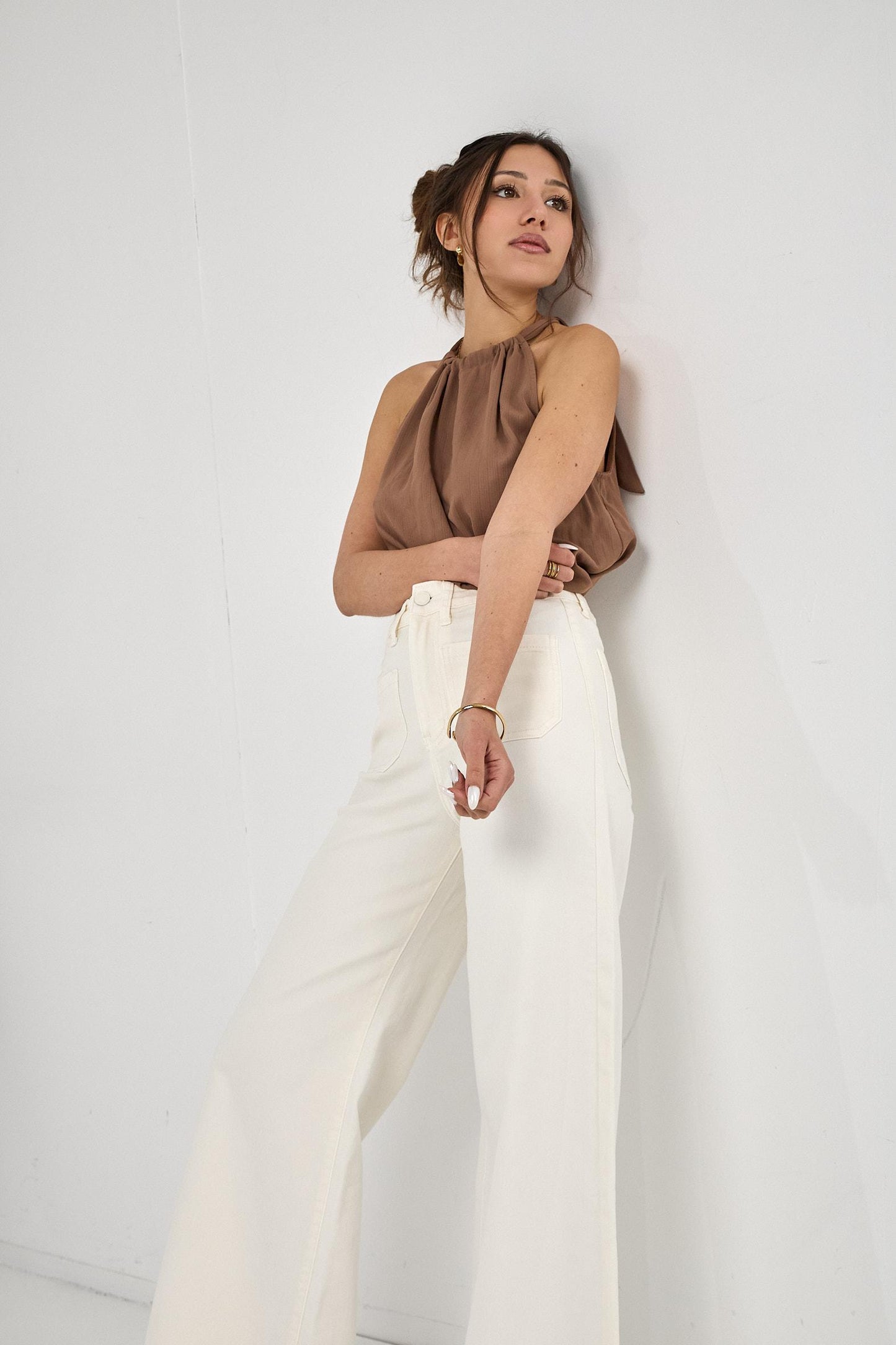 Cream square pockets detail denims