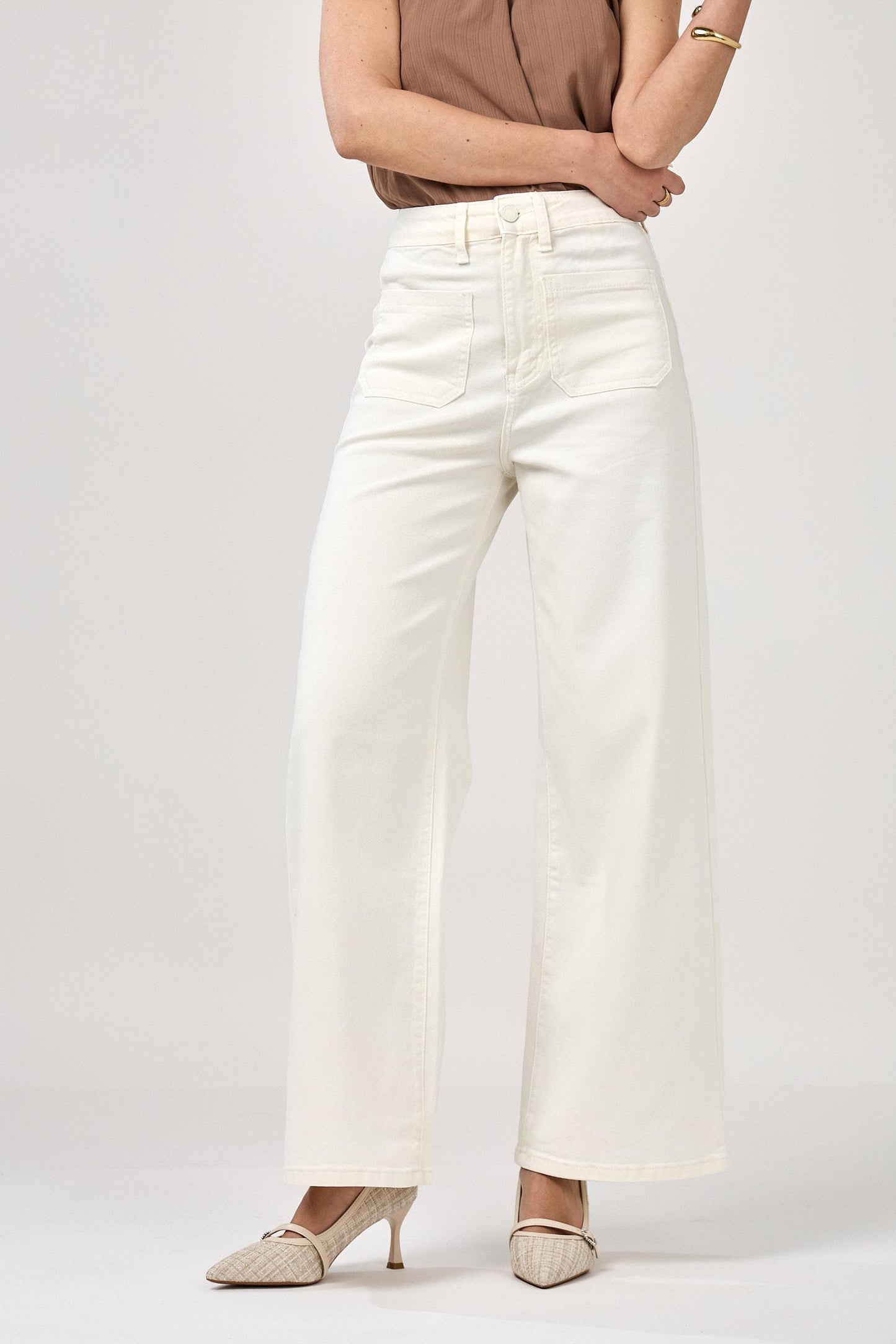 Cream square pockets detail denims